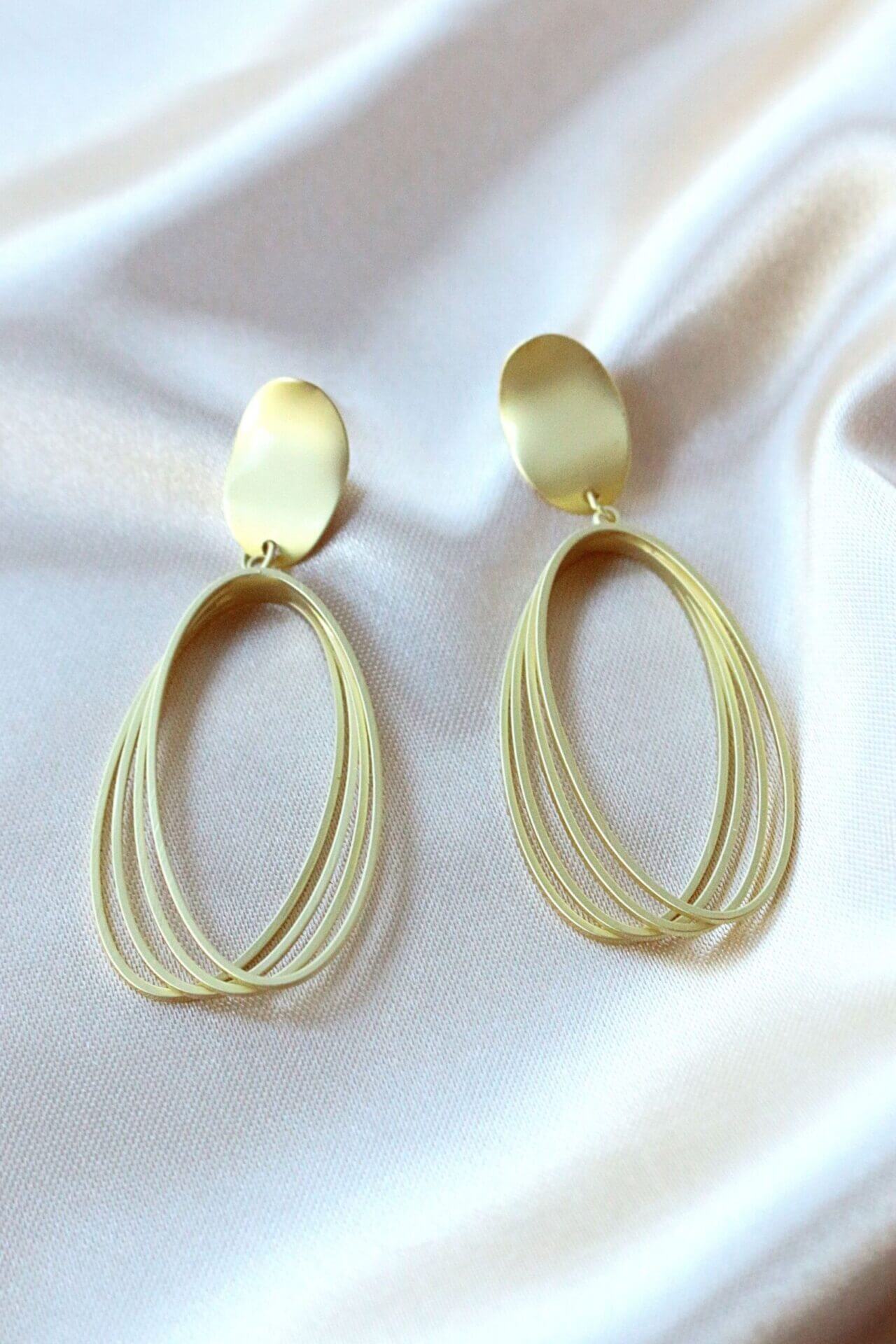 minimalist maxi earrings