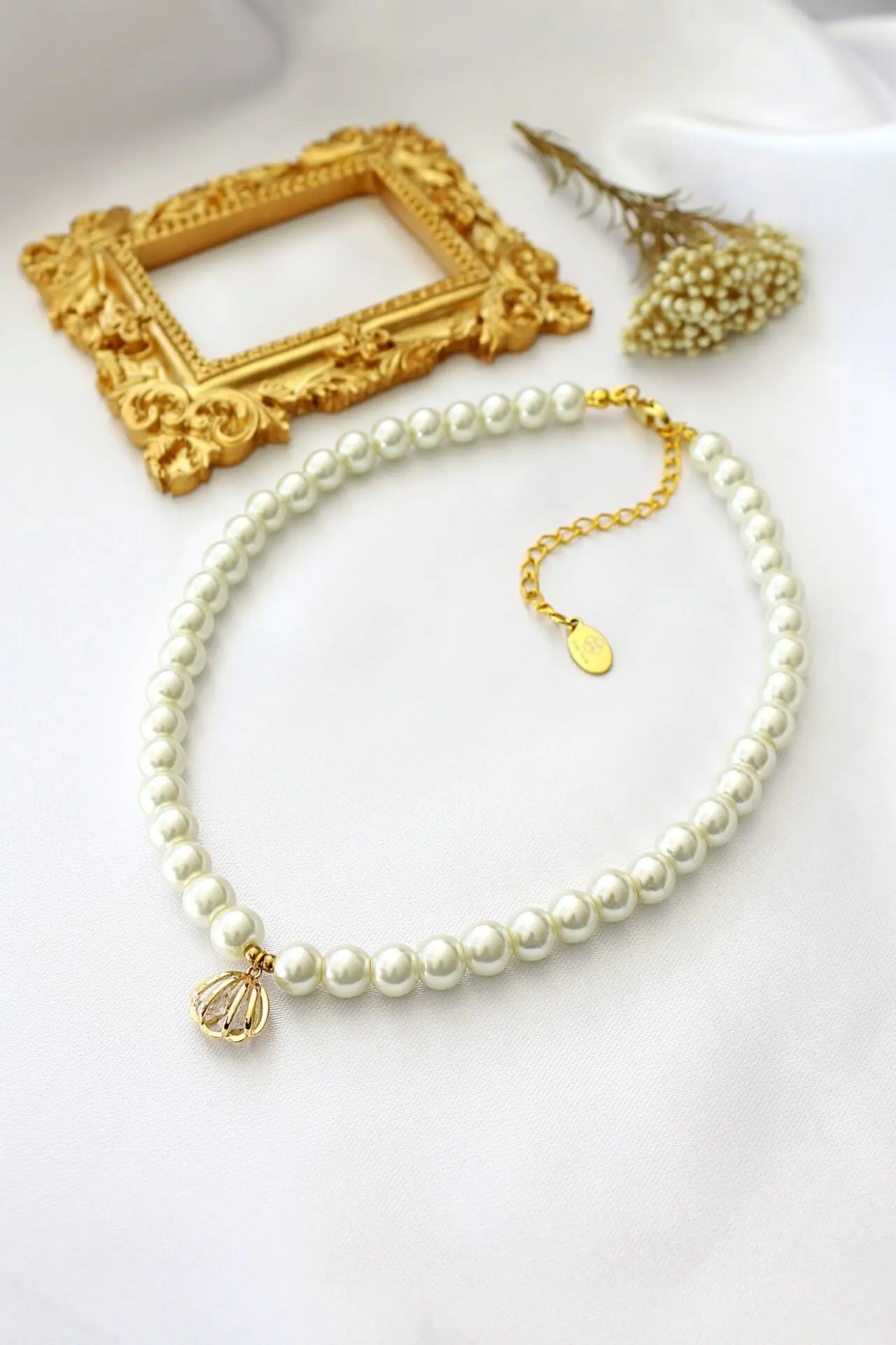 24 karat pearl choker