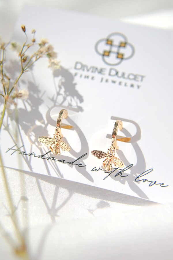 24 karats gold bee earrings